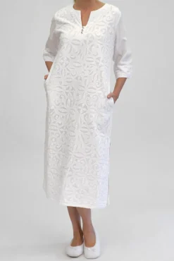 La Cera™ La Cera Bell Sleeve Applique Caftan