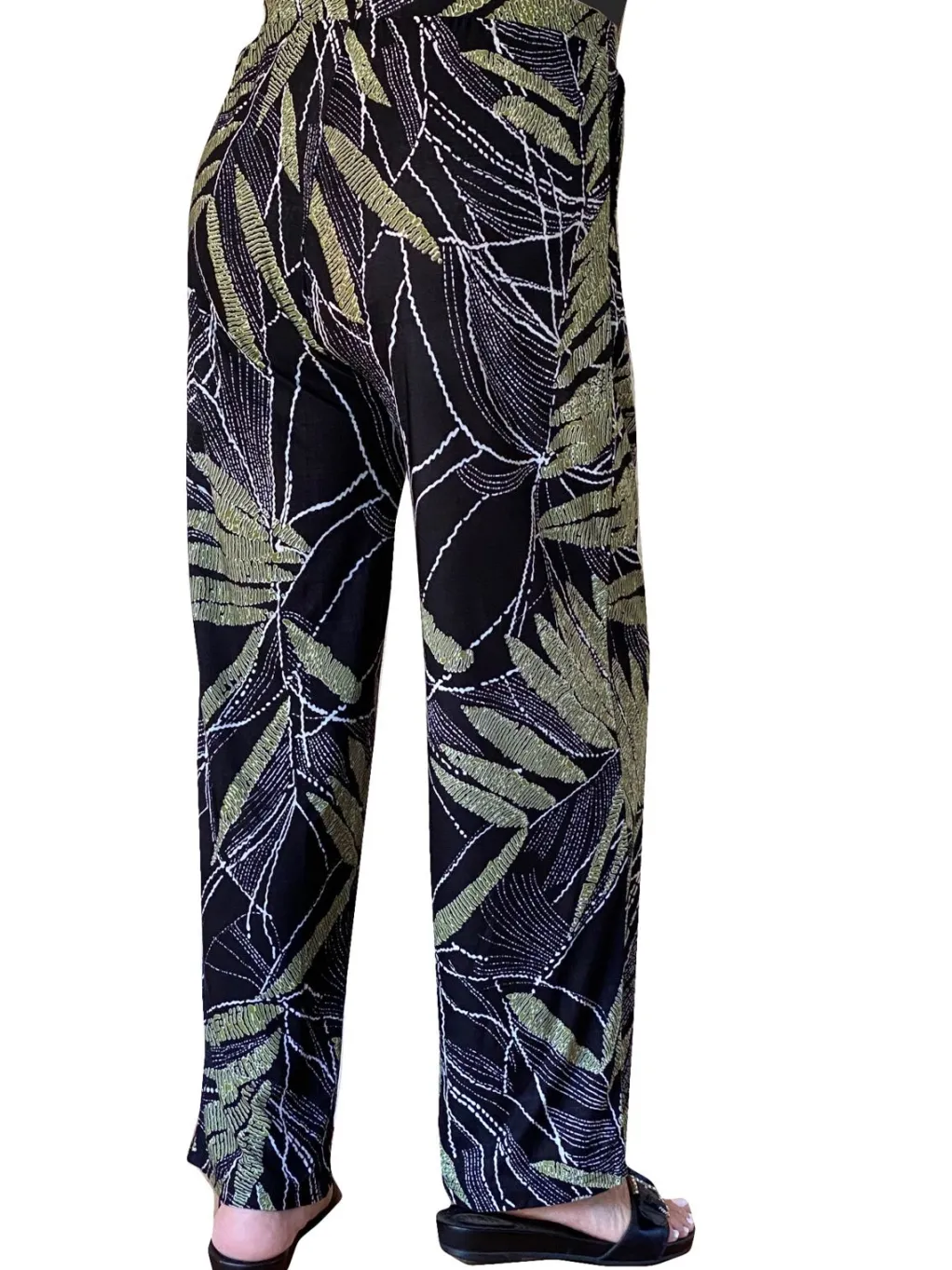 La Cera™ La Cera Savannah Palm Print Cropped Pant