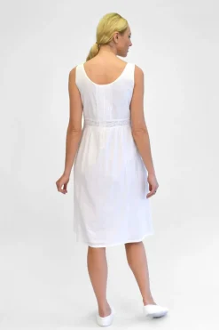 La Cera™ La Cera Sleeveless Embroidered Pleated Chemise