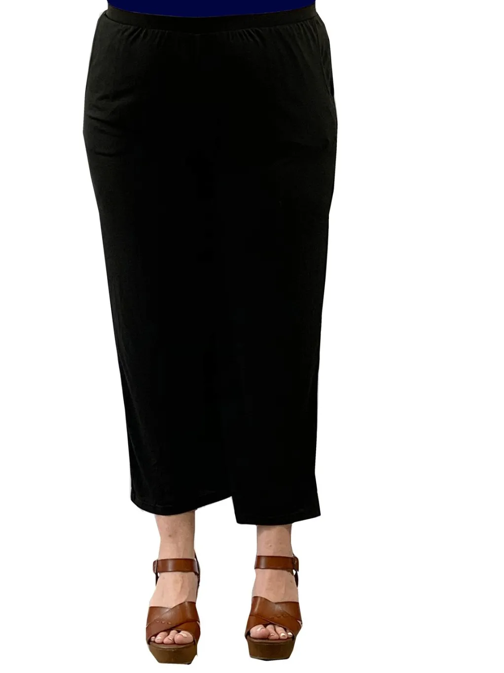 La Cera™ Plus Size La Cera Solid Cropped Pant