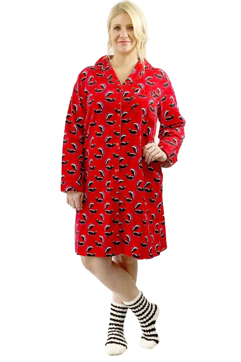La Cera™ Plus Size Whimsical Skunk Flannel Night Shirt