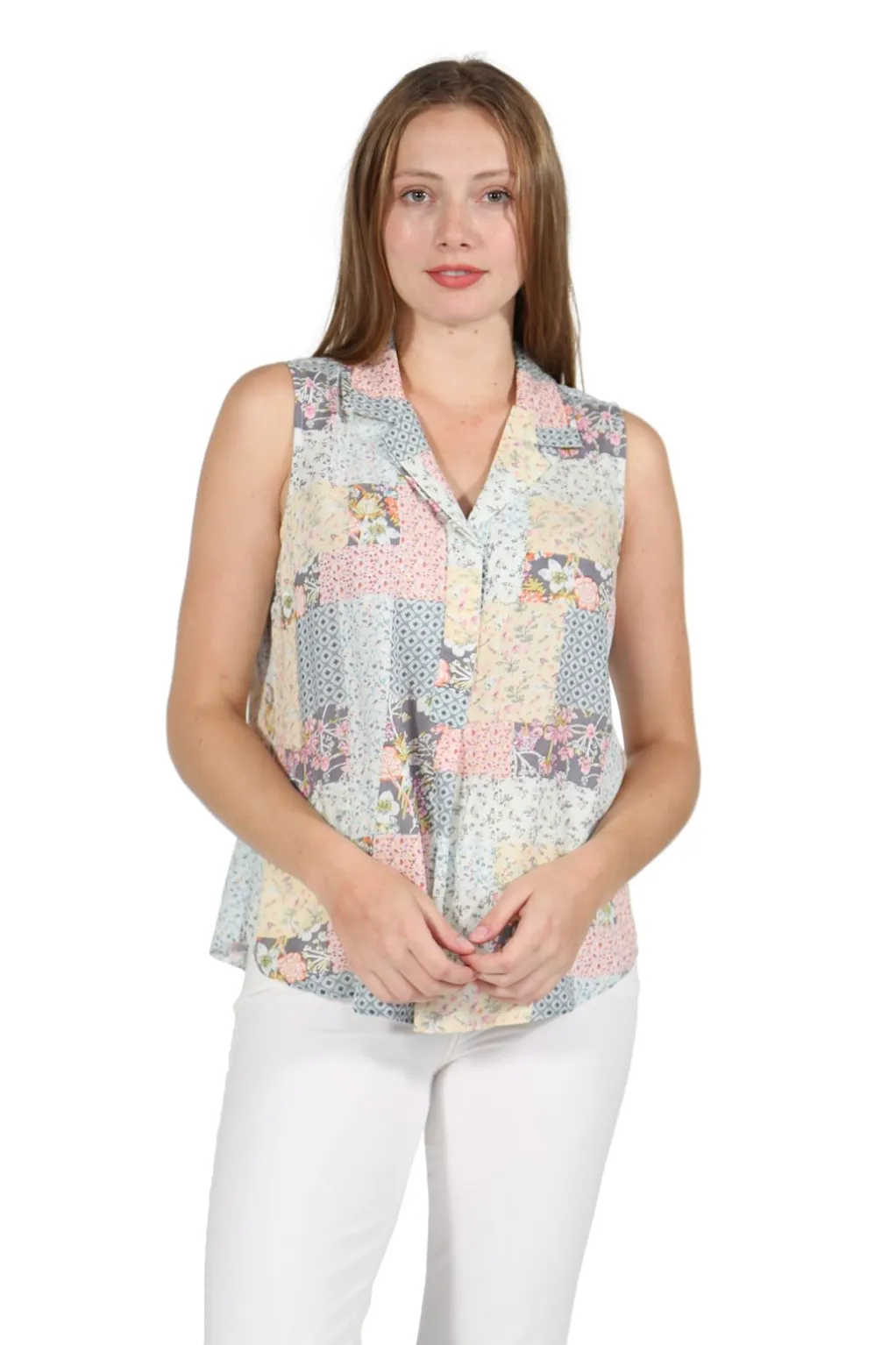 La Cera™ Printed Rayon Sleeveless Button Front Top
