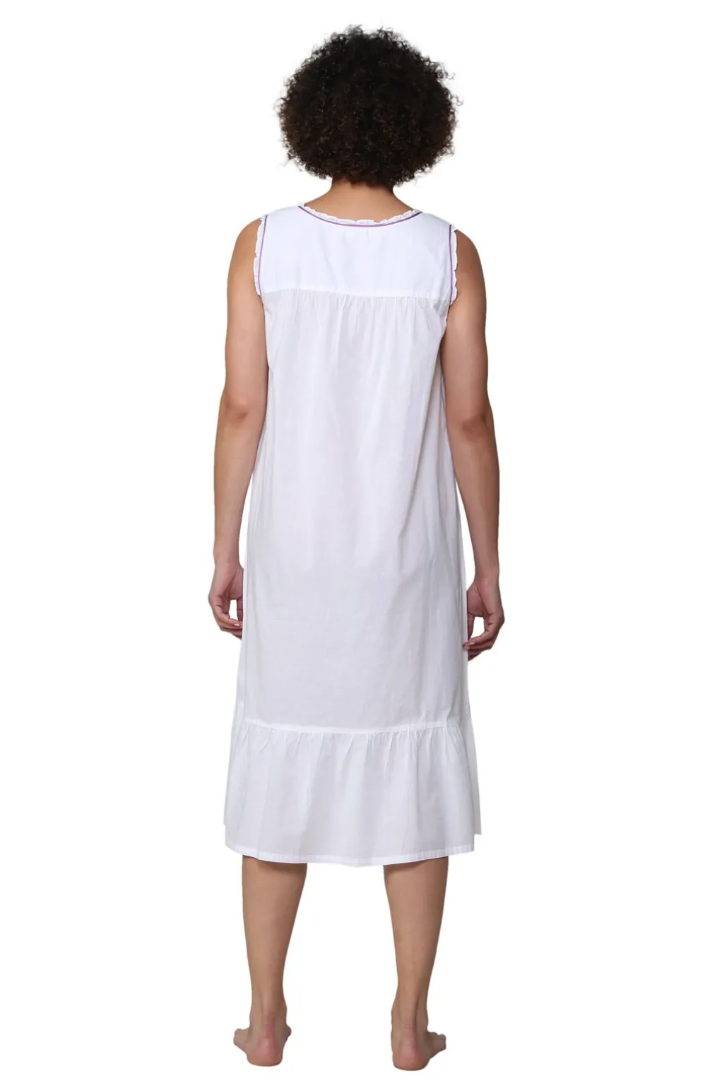 La Cera™ Scoop Neck Sleeveless Embroidered Gown