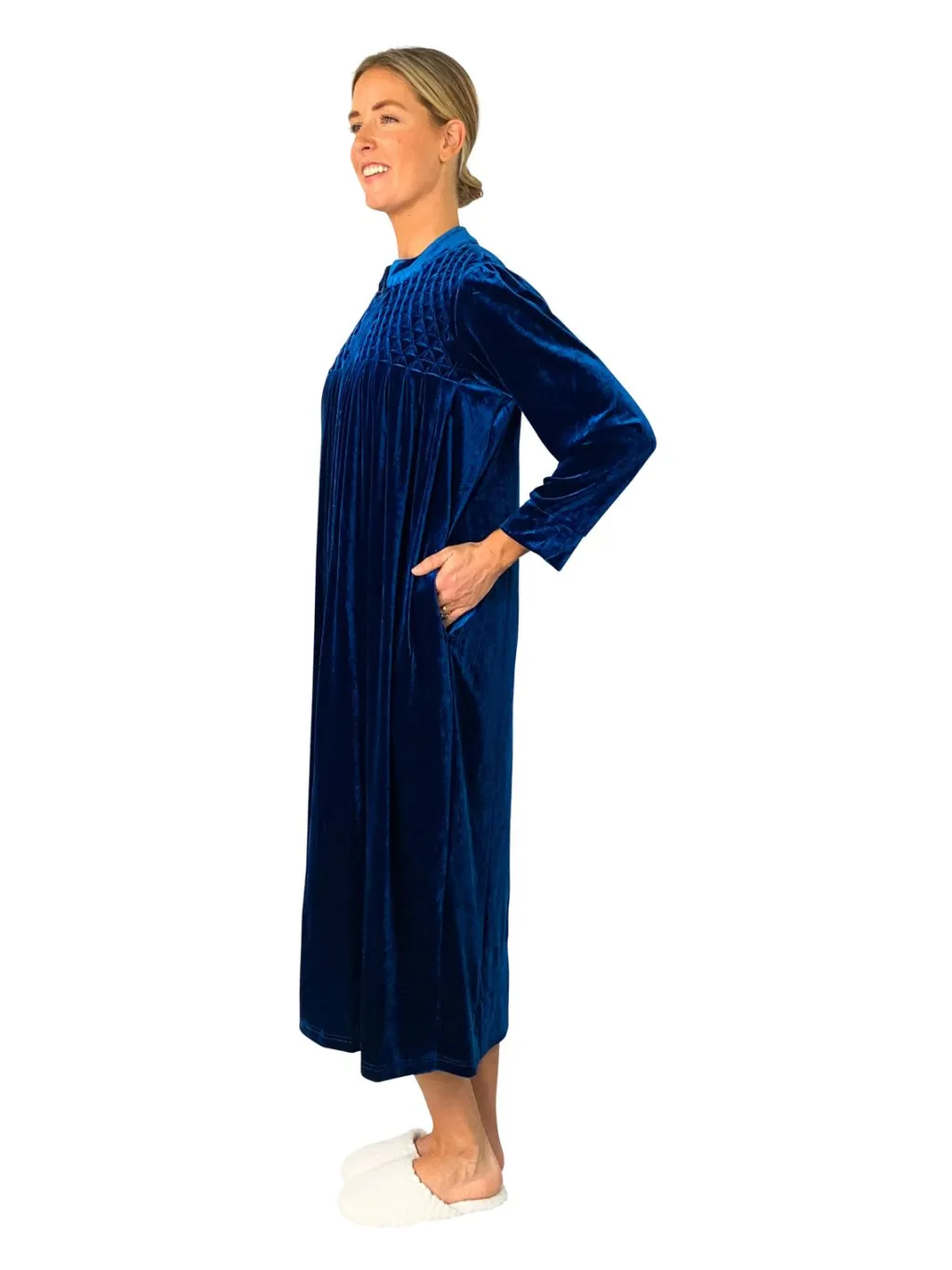La Cera™ Smocked Velour Zip Front Robe